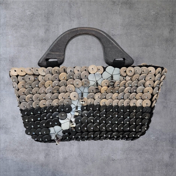 Vintage‎ Pele Purse Wood Handle Beaded Boho Chic Embellished Bermuda Bag Purse